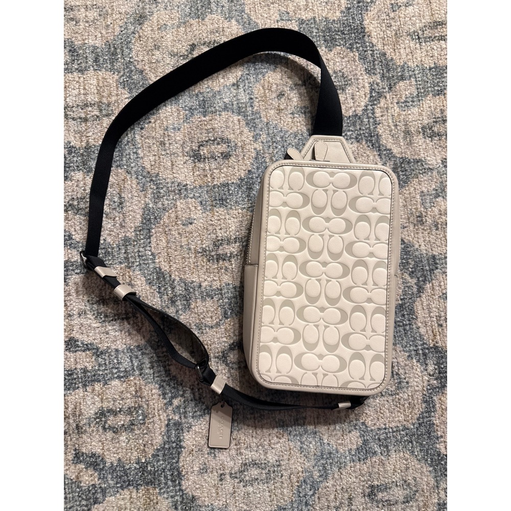 Coach Sullivan Pack Pristine Condition